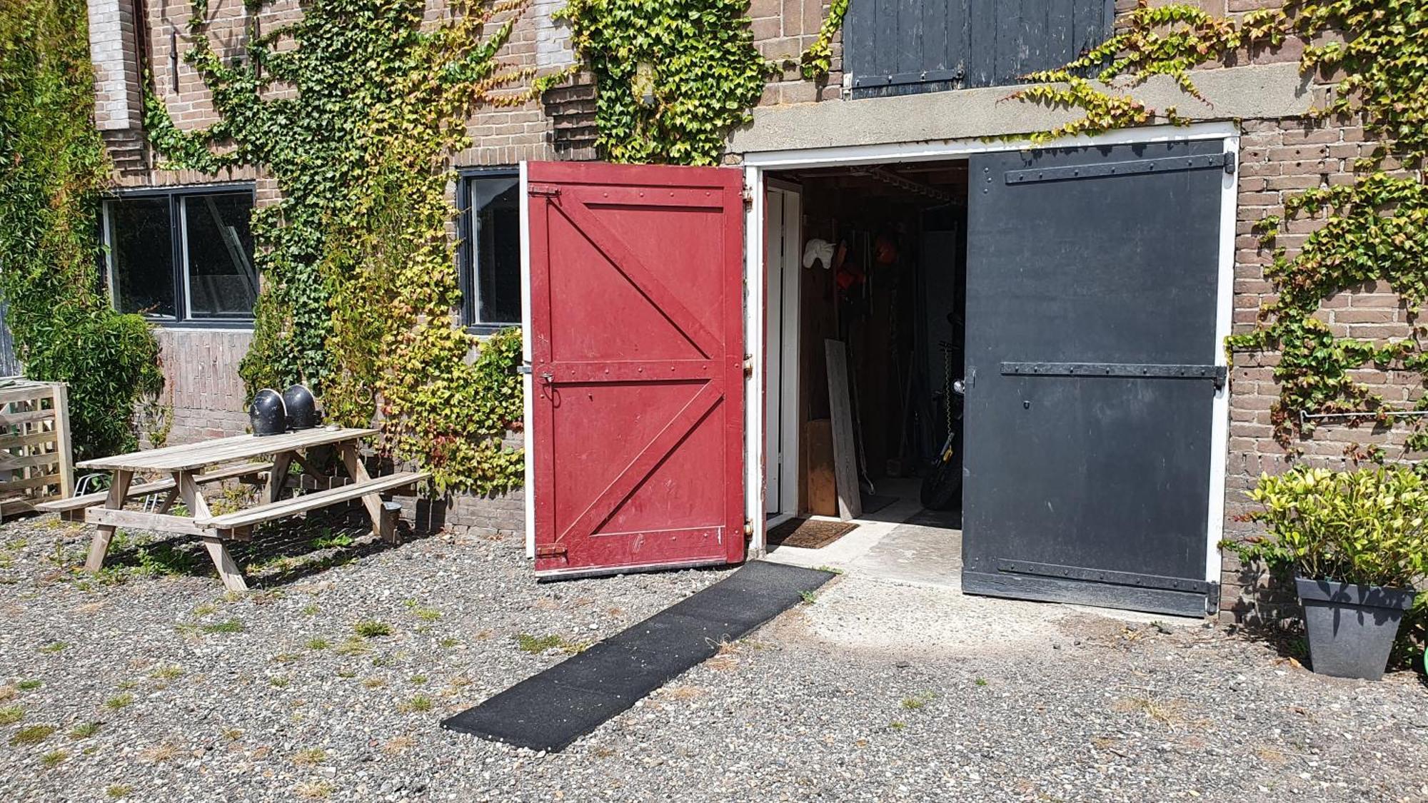 De Stjelp Bed & Breakfast Dongjum Exterior foto